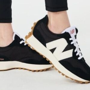 New Balance Women's Black Sneakers 327 shoes women’s 9.5 suede black $108